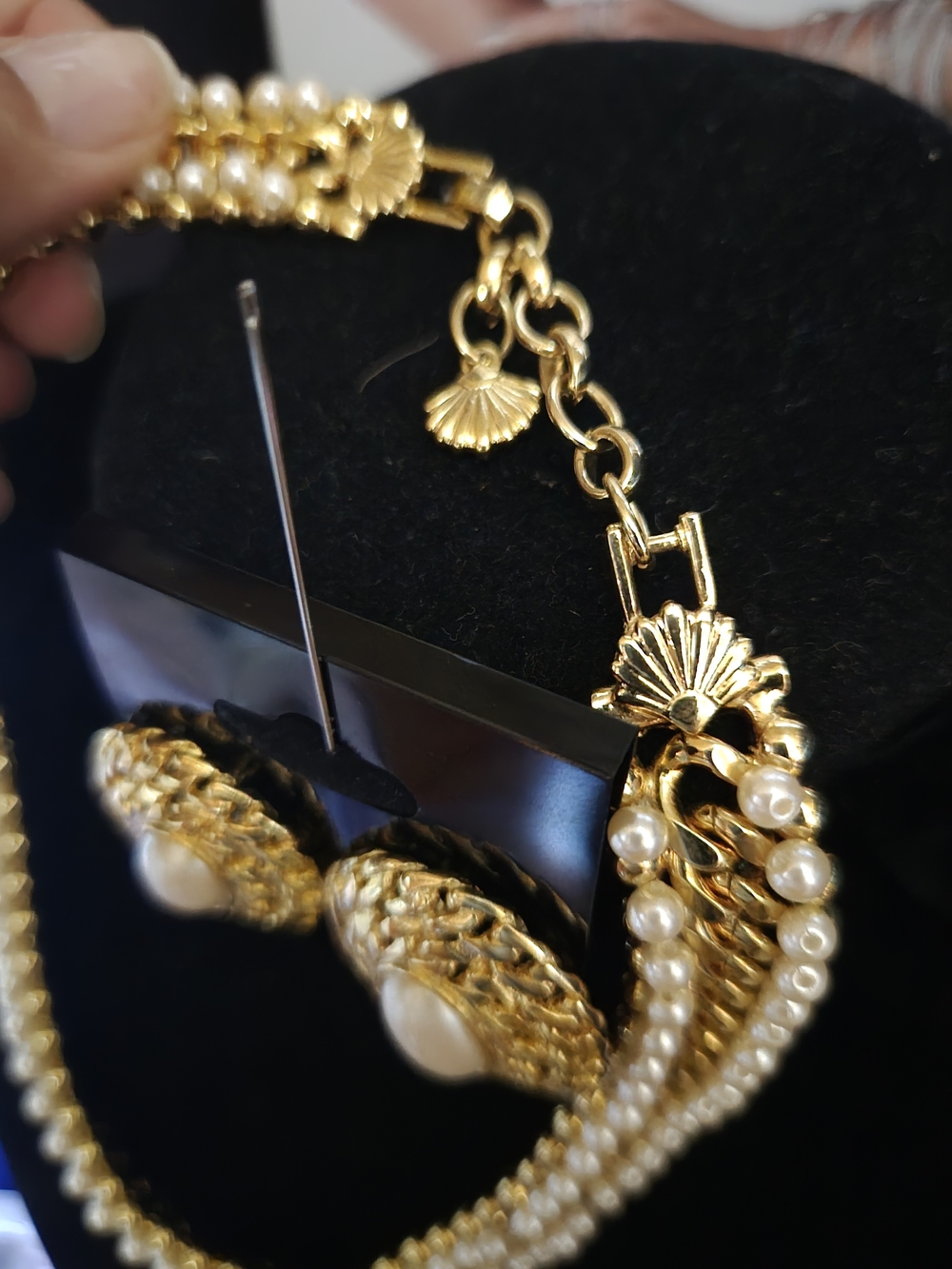 STUNNING!! Multi-Strand Pearl Necklace with Gold and Cream Statement Earrings - Picture 3 of 7